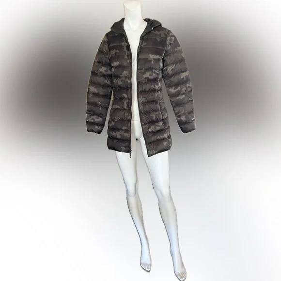 NWOT Eddie Bauer Camouflage Green Parka Packable and lightweight Size XS - Picture 2 of 16